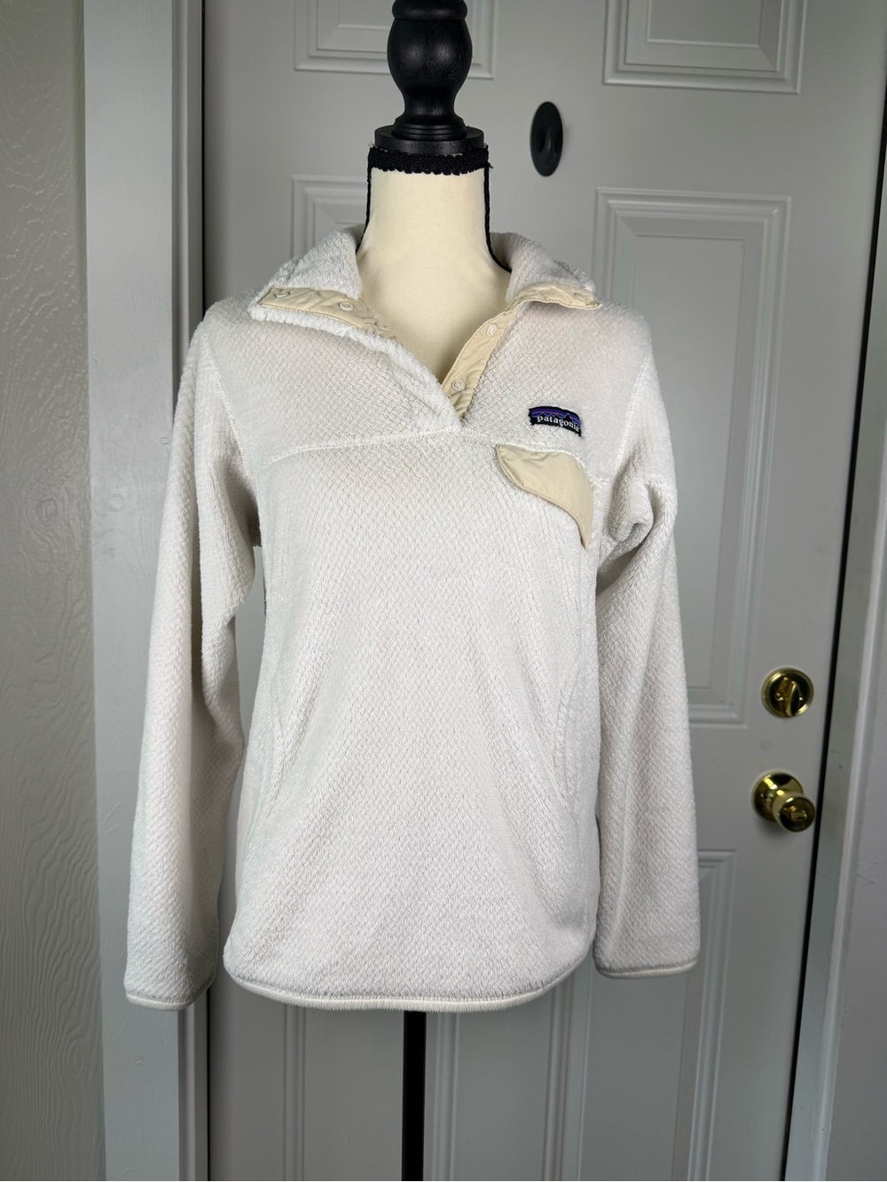 Patagonia Cream Pullover Fleece with Snap Collar